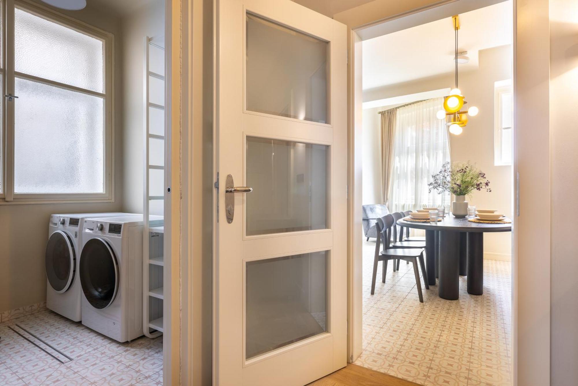 Lägenhet Luxury 2 Bedroom With Ac In The Old Town